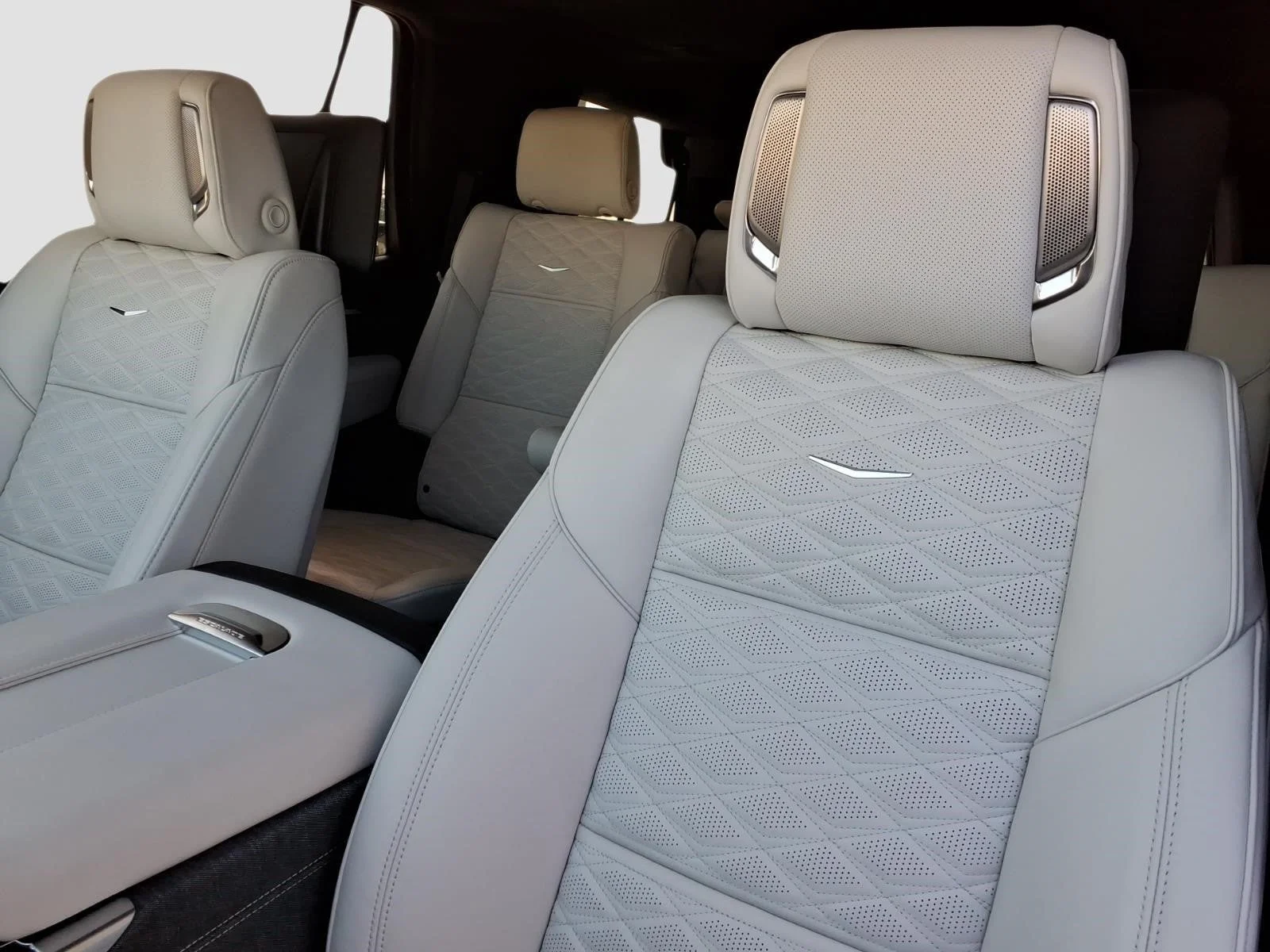 2026 Cadillac Escalade Platinum Luxury - Photo 62