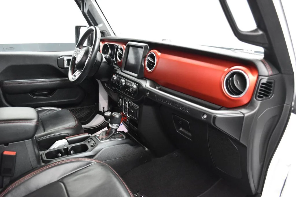 Used 2020 White Jeep Unlimited Rubicon image 26
