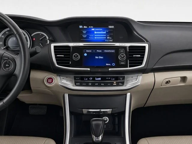 Used 2014 Champagne Frost Pearl Honda EX-L image 17