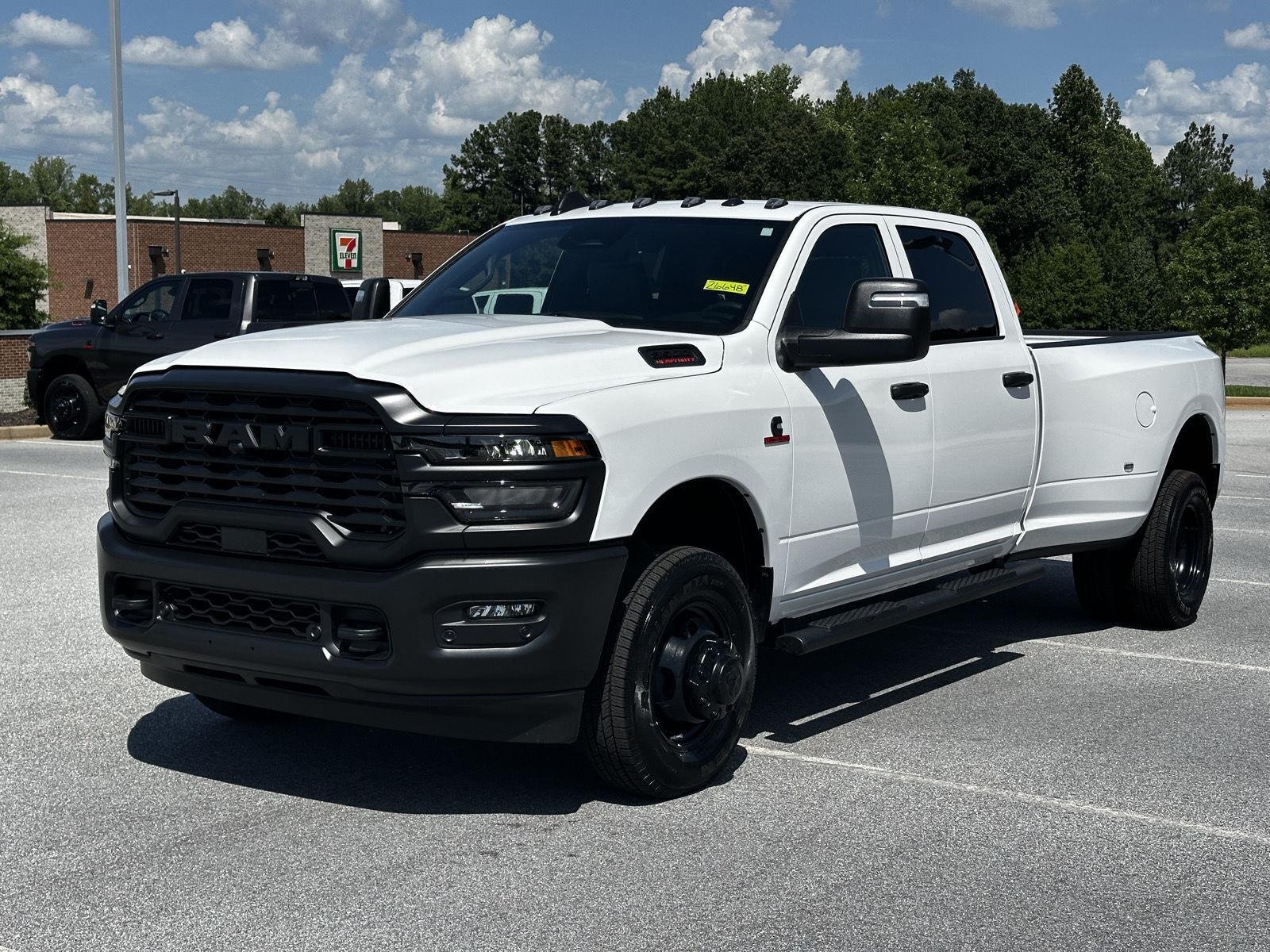 New 2026 Bright White Clear-Coat Exterior Paint RAM Tradesman image 4