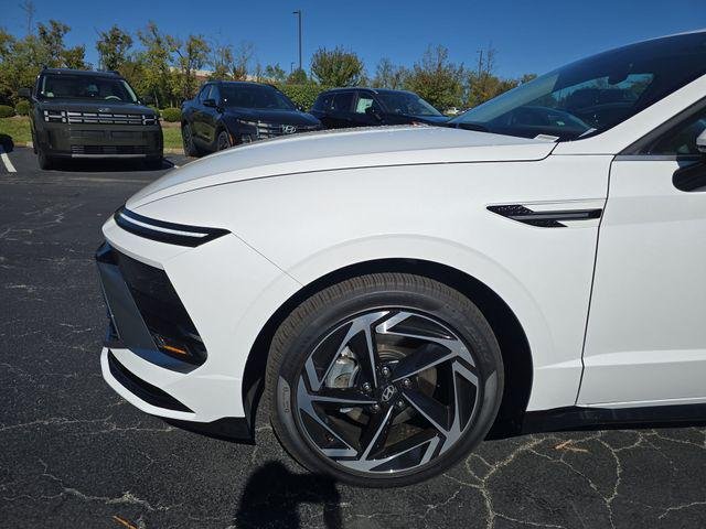 New 2026 White Hyundai SEL Sport image 10