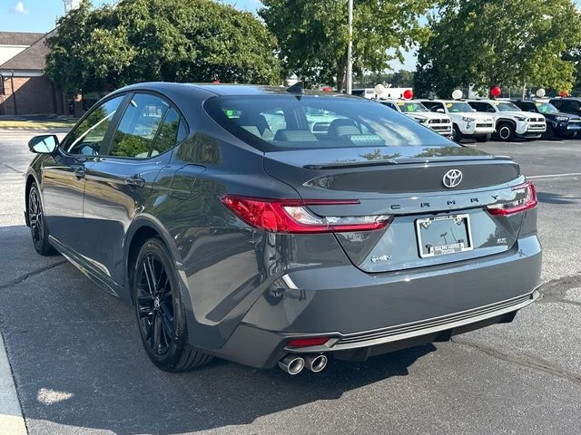 Used 2026  Toyota SE image 5