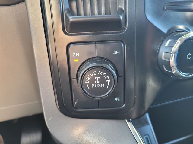 Used 2024 Black Ford XLT image 26
