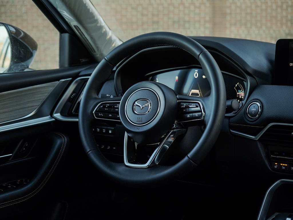 2026 Mazda CX-90 Premium Package - Photo 17
