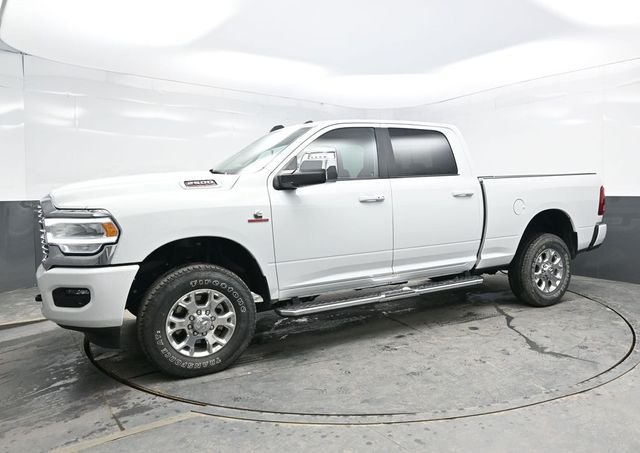 Used 2024 White Ram Laramie image 3
