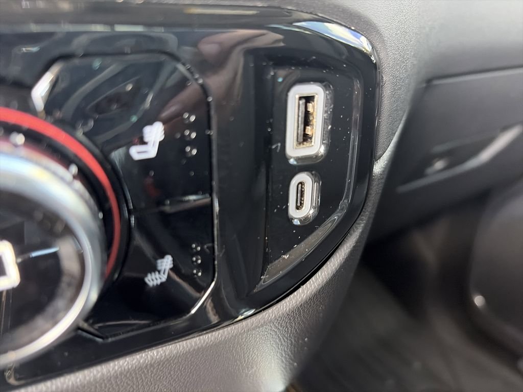 Used 2024 Silver GMC Elevation image 28