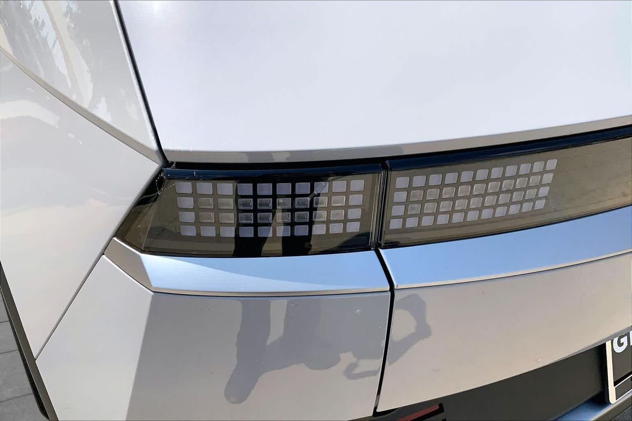 New 2026 Cyber Gray Hyundai SEL image 14