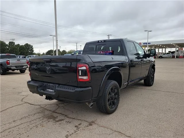 Used 2024 Diamond Black Crystal Pearlcoat RAM Limited 4x4 Crew Cab 6.3 ft. box 149.5 in. WB SRW image 4