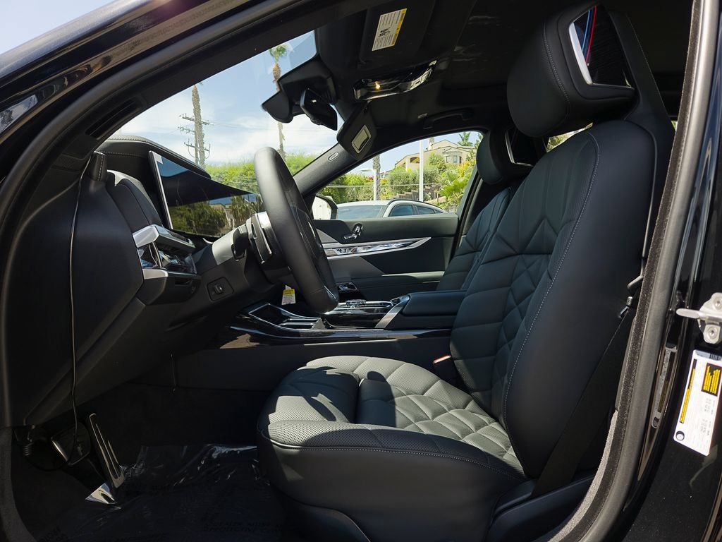 New 2026 Black Sapphire Metallic BMW 740i image 8