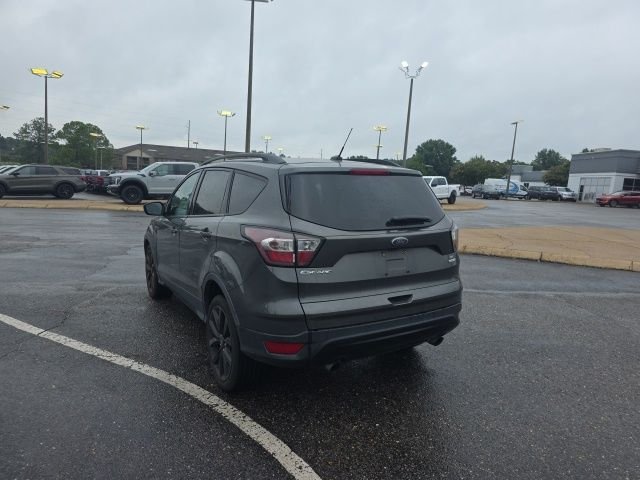 Used 2017 Gray Ford SE image 5