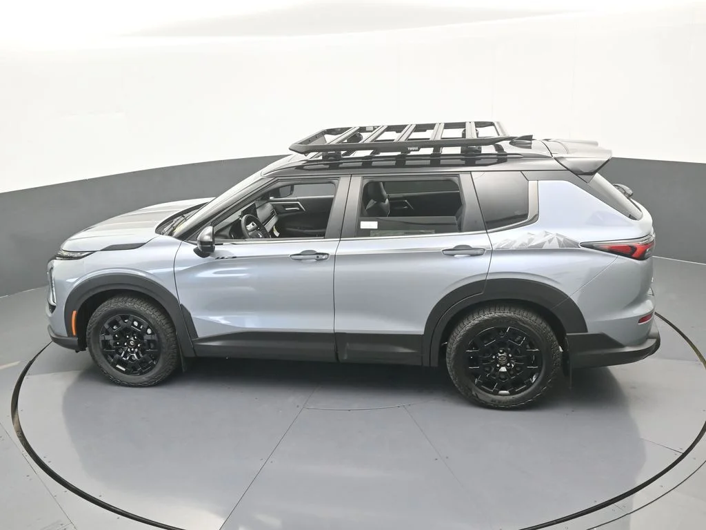 2025 Mitsubishi Outlander Trail Edition - Photo 60