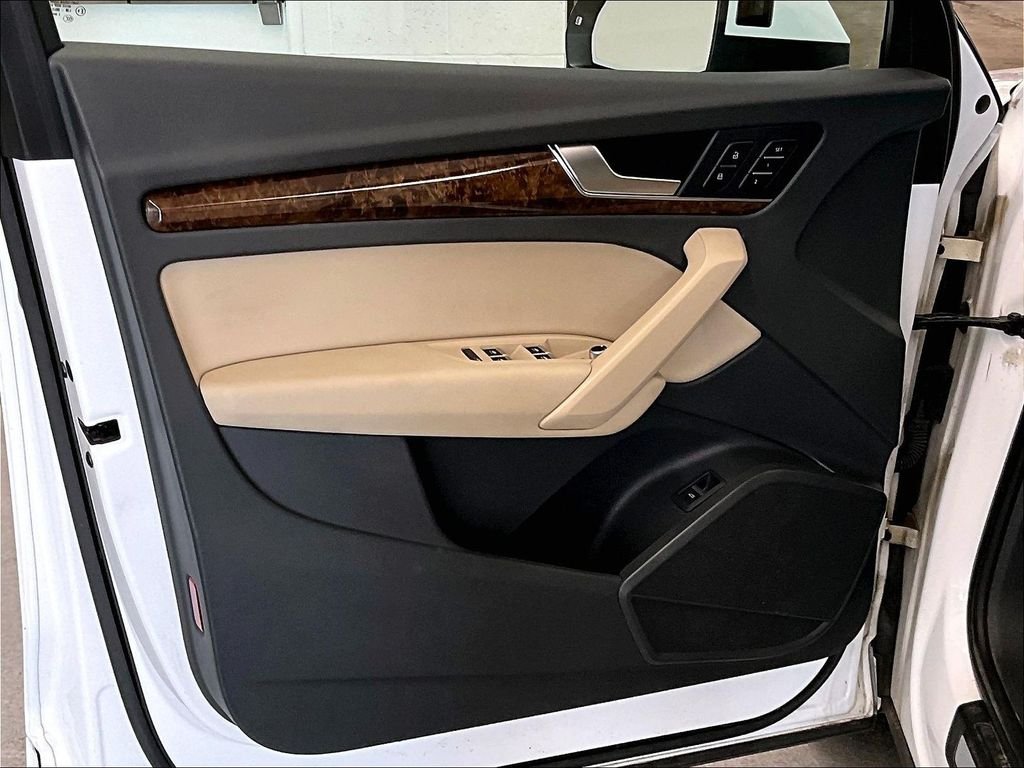 Used 2018 Ibis White Audi 2.0T Premium Plus image 9