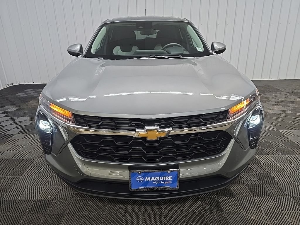 Used 2024 Gray Chevrolet LS image 8