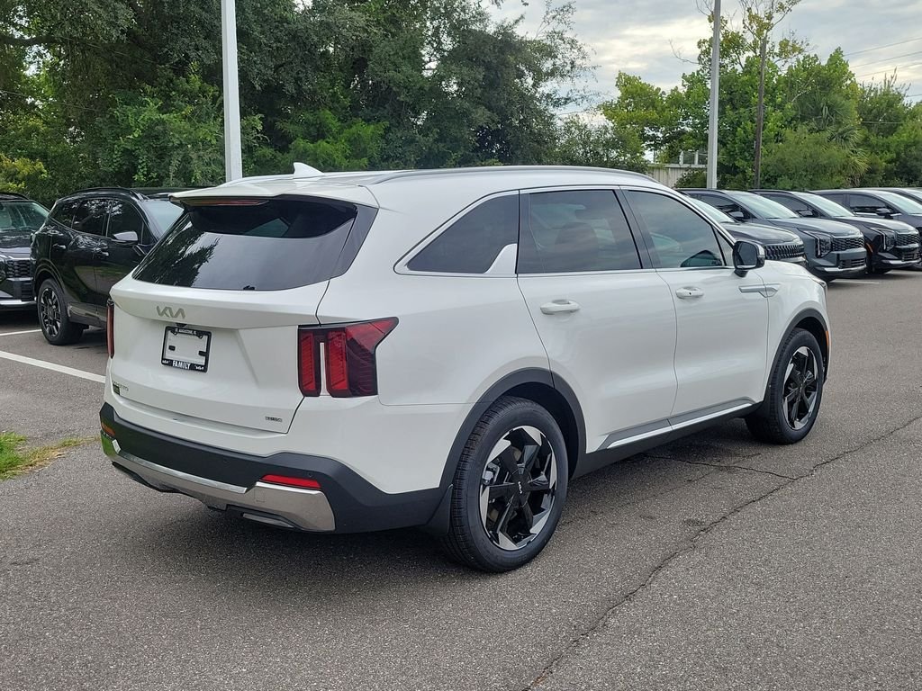 New 2026 Snow White Pearl Kia EX image 6