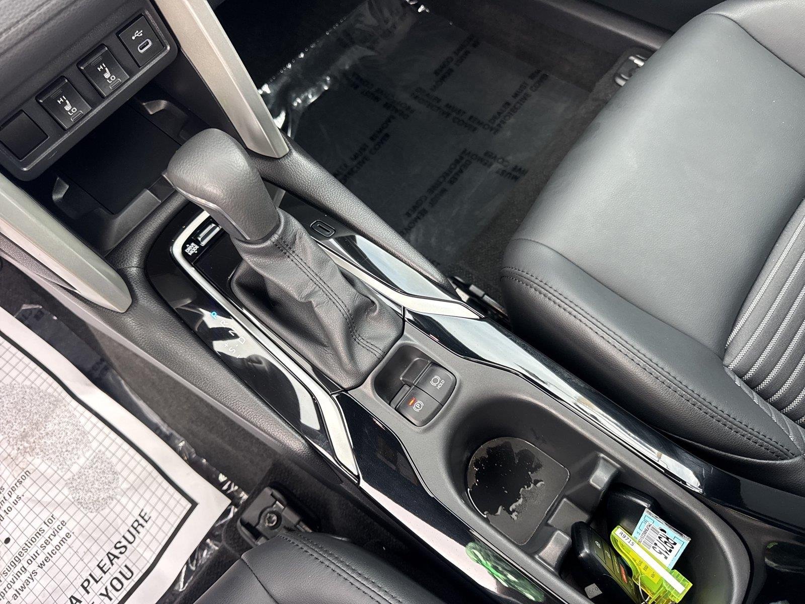 Used 2025 Sonic Silver/Jet Black Toyota XSE image 18