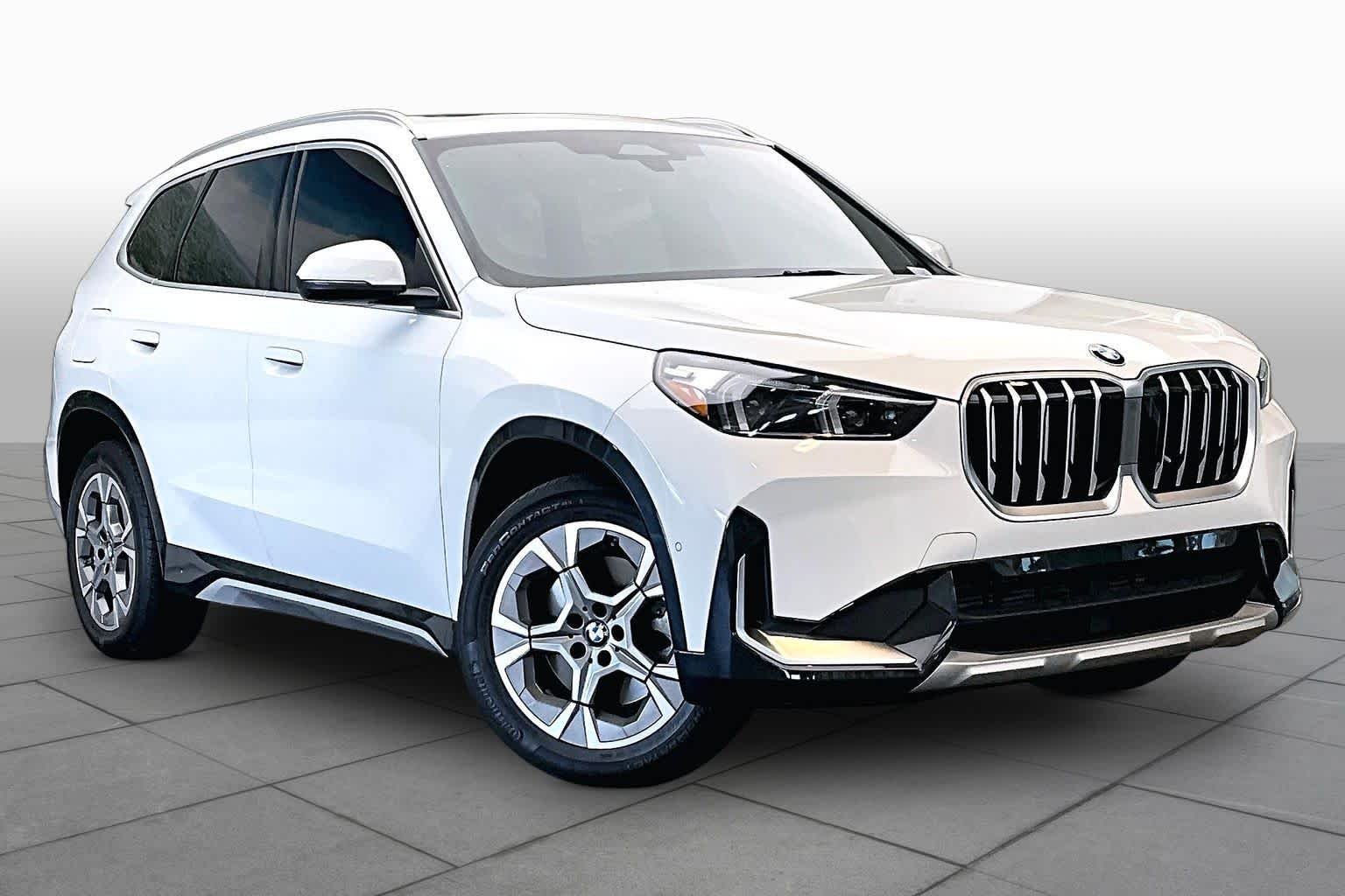 Used 2025 Alpine White BMW xDrive28i image 5