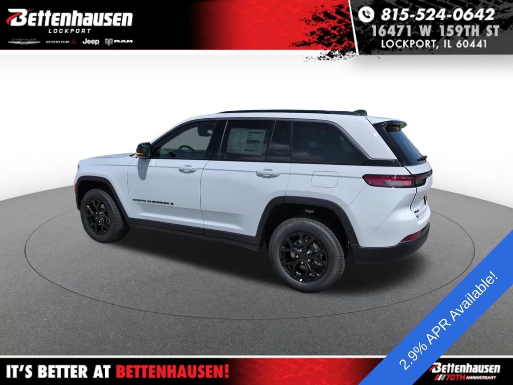 New 2026 White Jeep Altitude image 9
