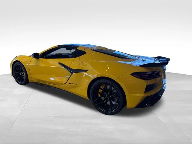New 2026 Competition Yellow Tintcoat Metallic Chevrolet 2LZ image 3