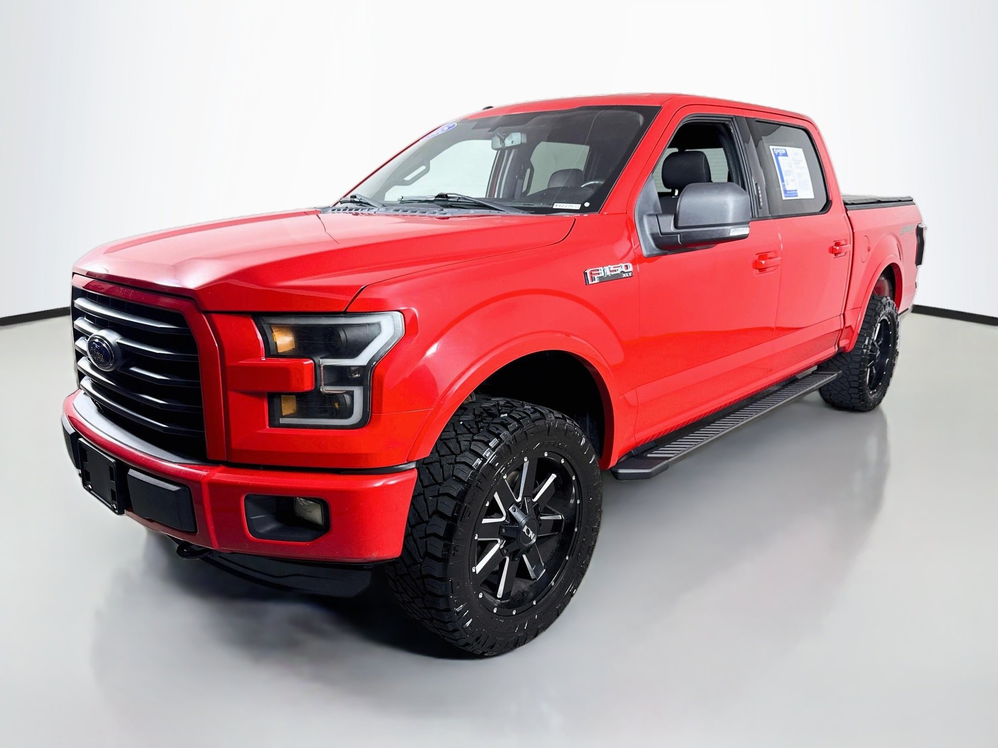Used 2015 Race Red Ford XLT image 3