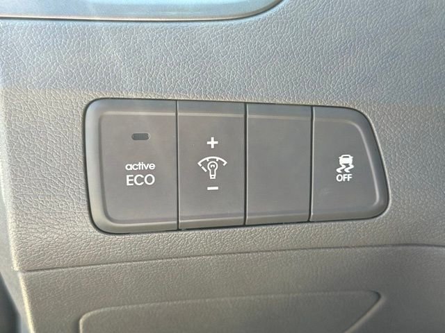 Used 2012 Titanium Gray Metallic Hyundai GLS image 30