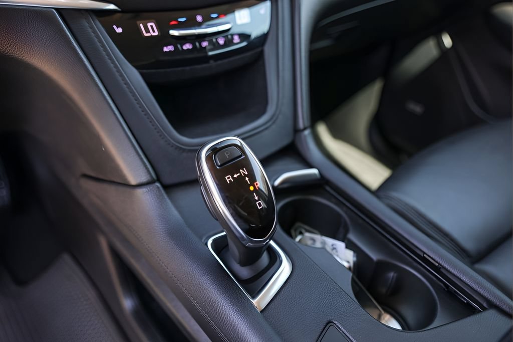 Used 2019 BRONZE DUNE METALLIC Cadillac Luxury FWD image 16