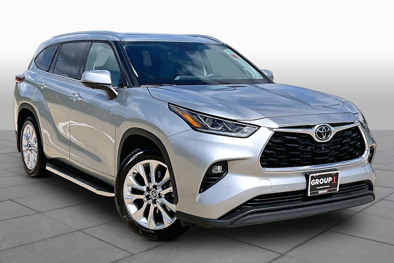 Used 2023 Celestial Silver Metallic Toyota Limited image 3