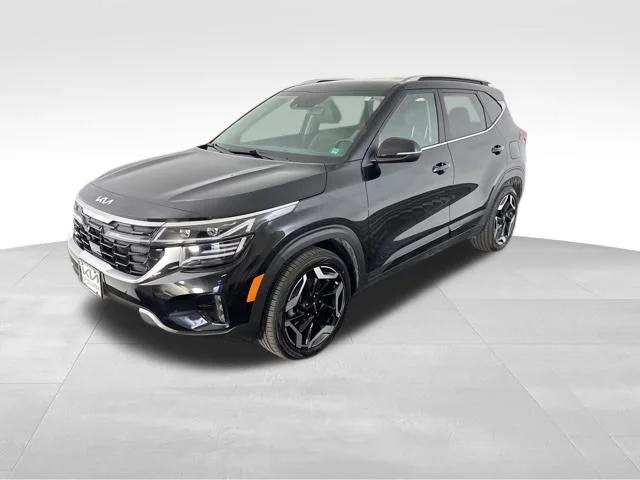 Used 2024 Black Kia SX image 5