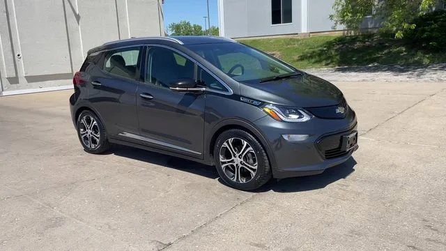 Used 2020 Chevrolet Bolt EV Premier with VIN 1G1FZ6S04L4115206 for sale in Peoria, IL