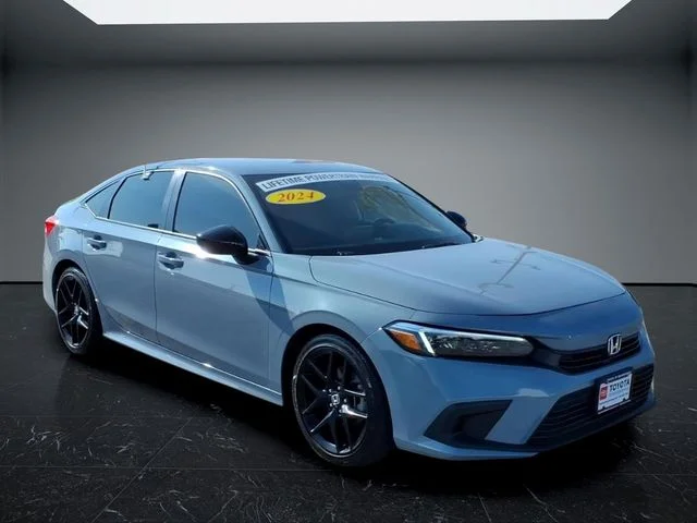 2024 Honda Civic Sport CVT's photo