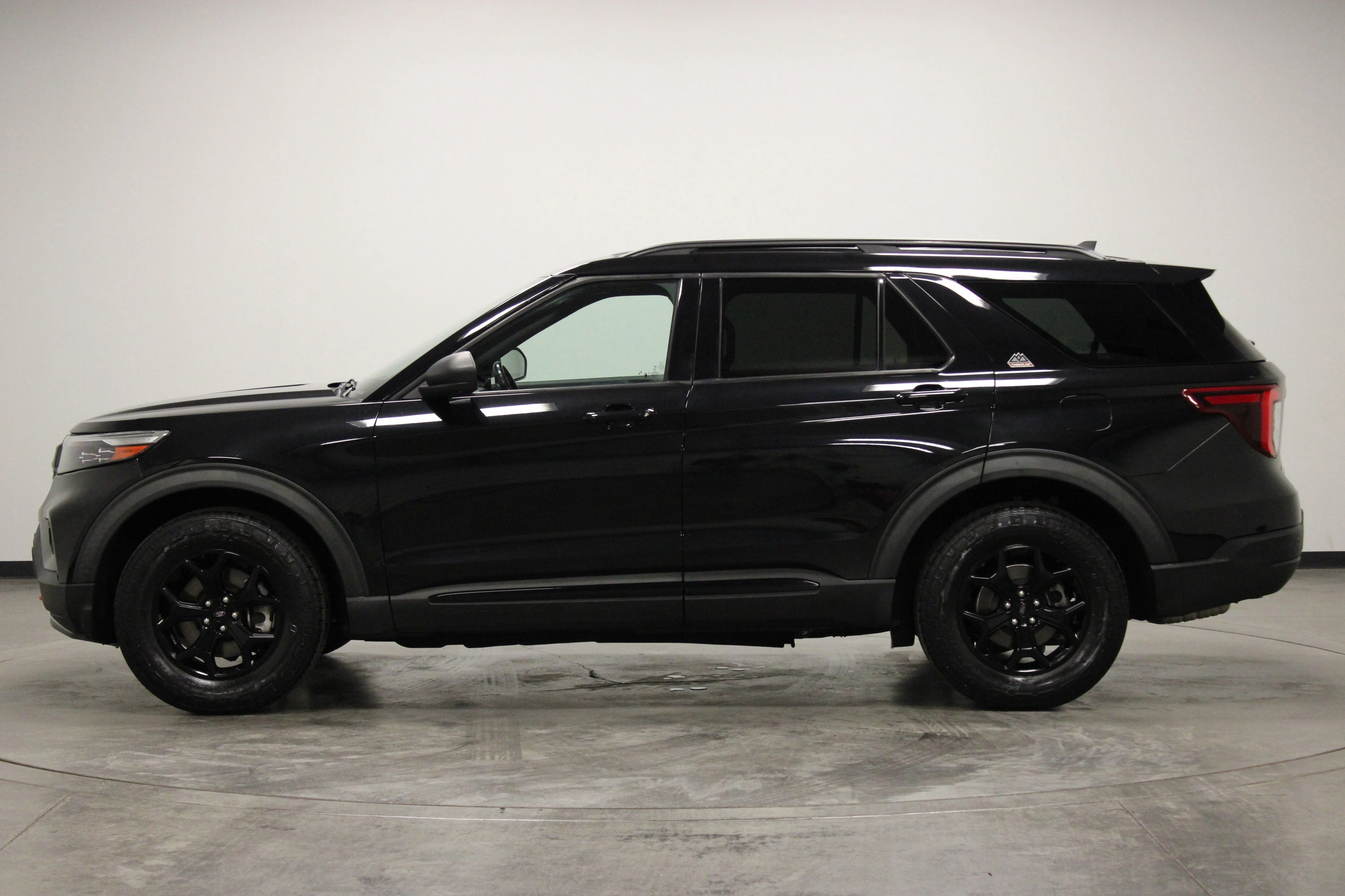 Used 2021 Agate Black Metallic Ford Timberline image 5