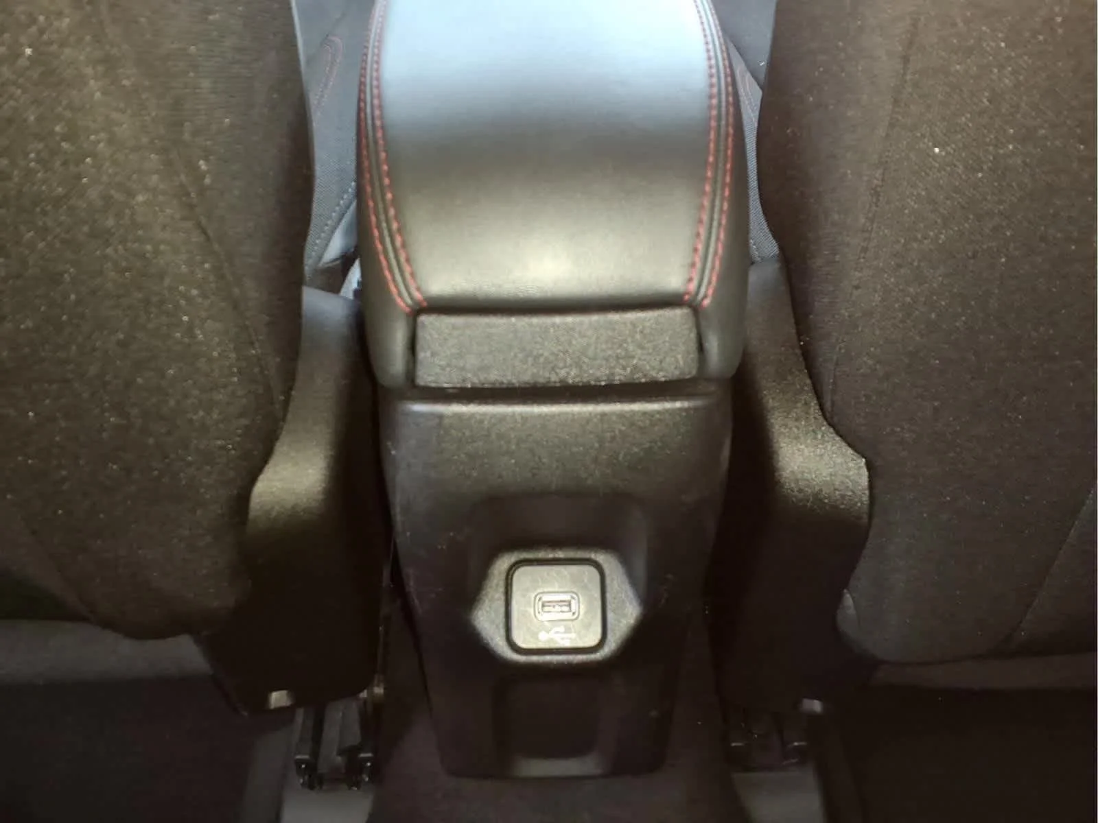 Used 2023 Alpine White Clearcoat Jeep Trailhawk image 30