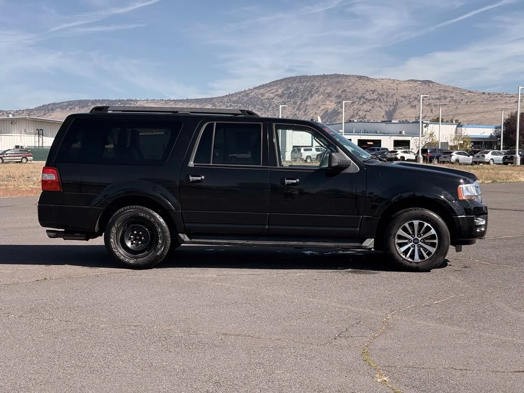 Used 2016 Shadow Black Ford XLT image 6