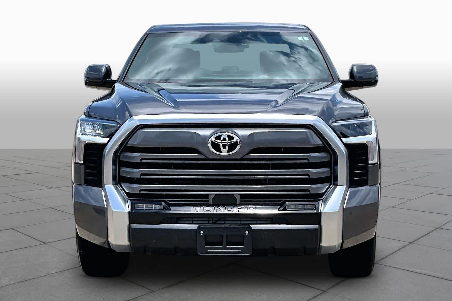 Used 2025 Magnetic Gray Metallic Toyota Limited image 4