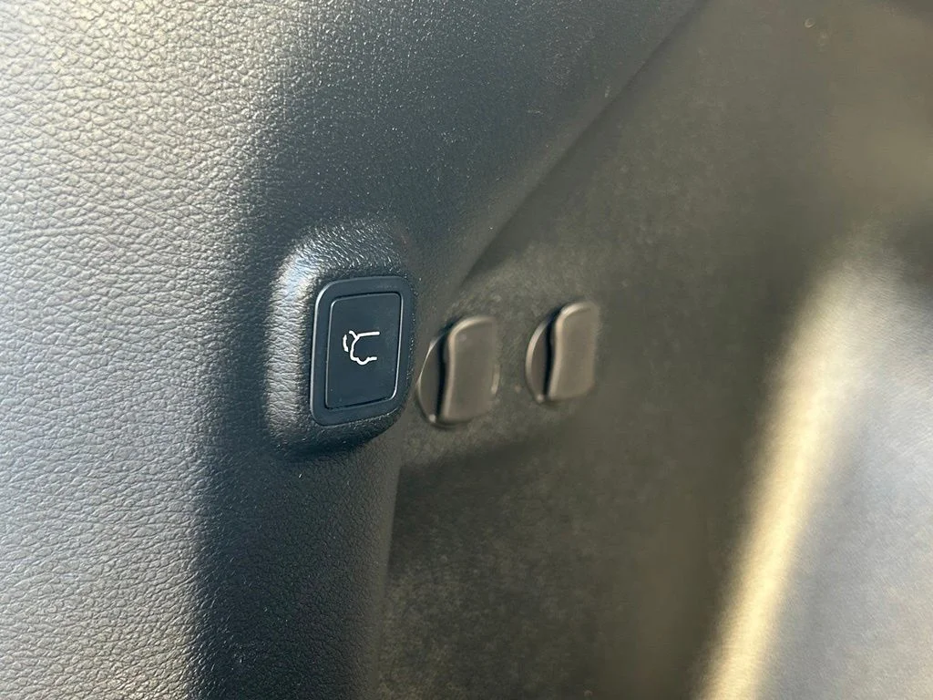 Used 2019 Black Jeep Limited image 36