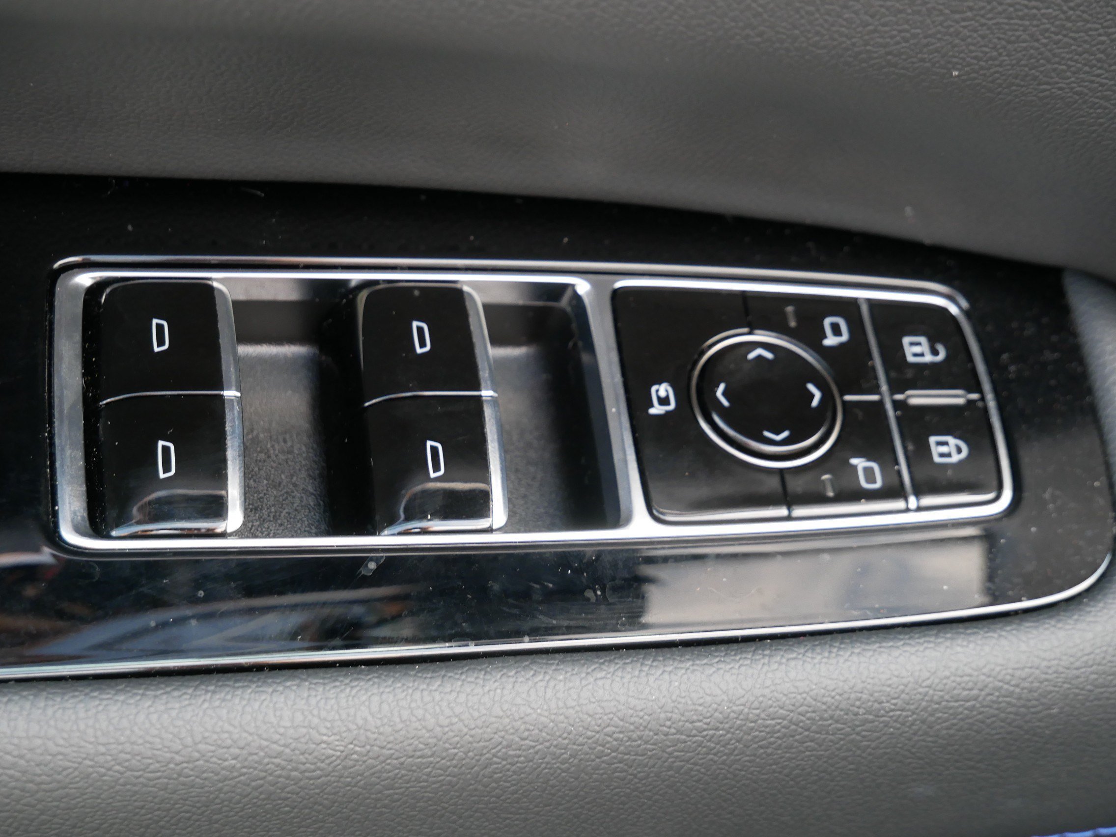 2026 Cadillac Escalade IQ Sport - Photo 18