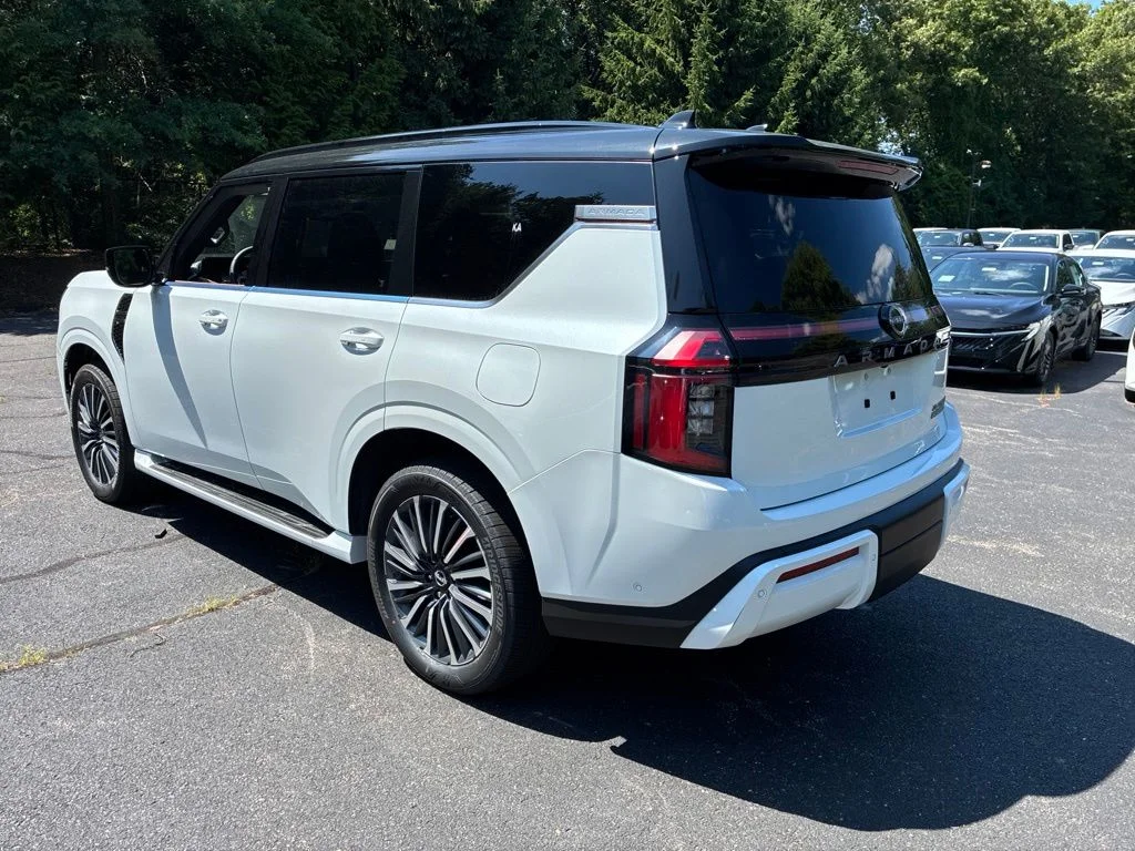 New 2026 Everest White TriCoat / Super Black Two-tone Nissan Platinum Reserve image 6