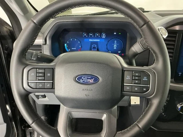 Used 2024 Agate Black Metallic Ford XLT image 18
