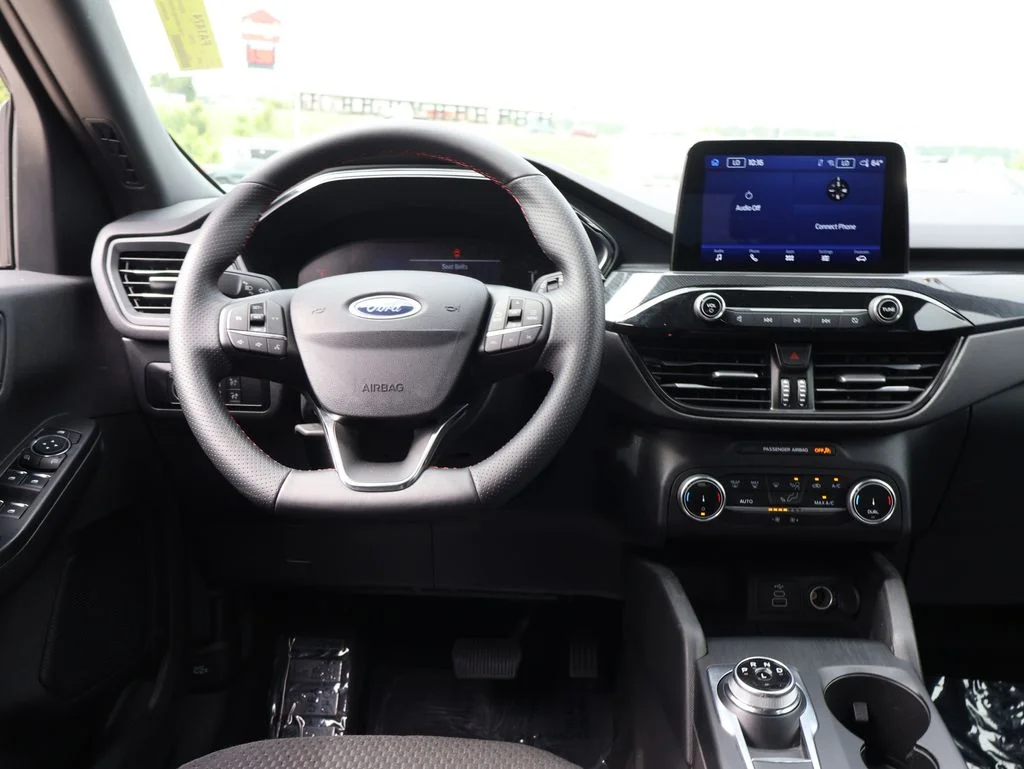 Used 2025 Gray Ford ST-Line image 19