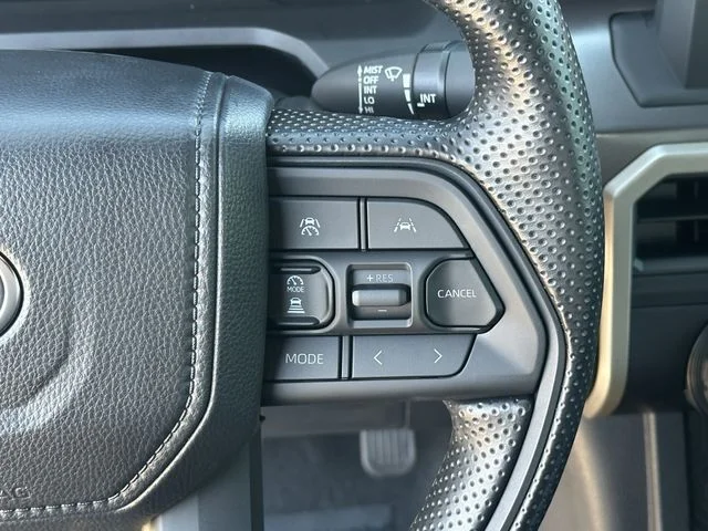 2025 Toyota Tacoma SR5 - Photo 13