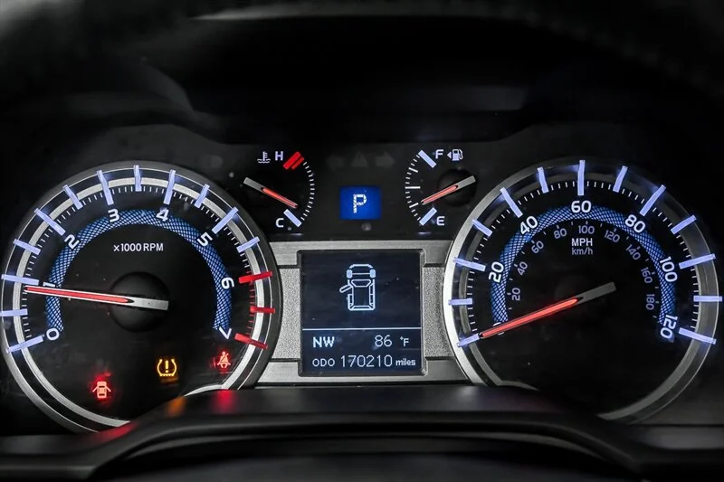 Used 2018 Blizzard Pearl Toyota Limited image 22