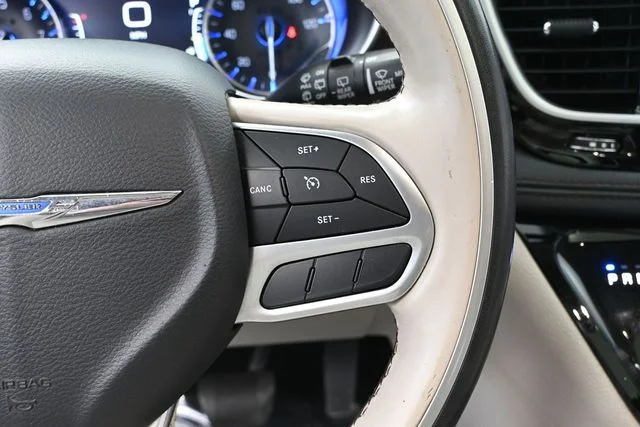2020 Chrysler Pacifica Limited - Photo 30