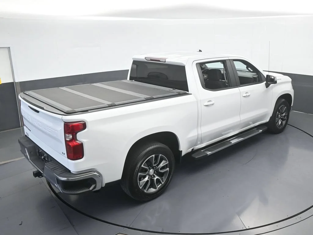 Used 2023 Summit White Chevrolet LT image 49