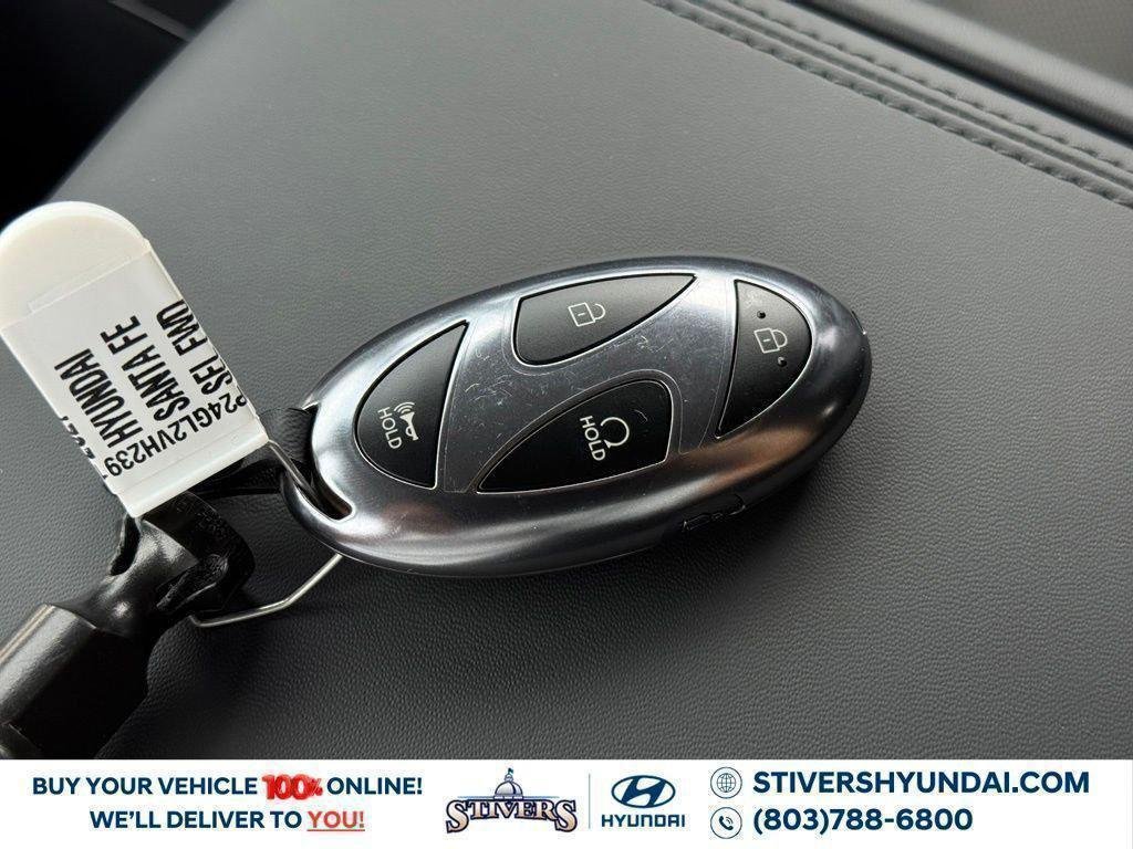 New 2027 Gray Hyundai SEL FWD image 32