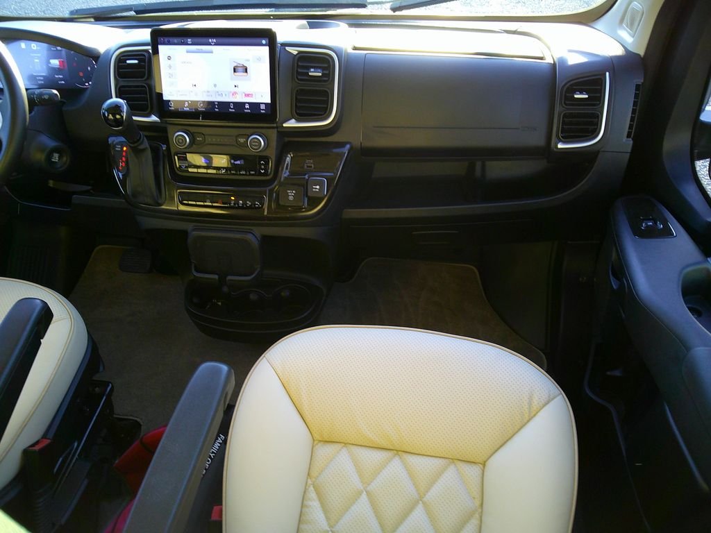 Used 2024 Black RAM High Roof image 44