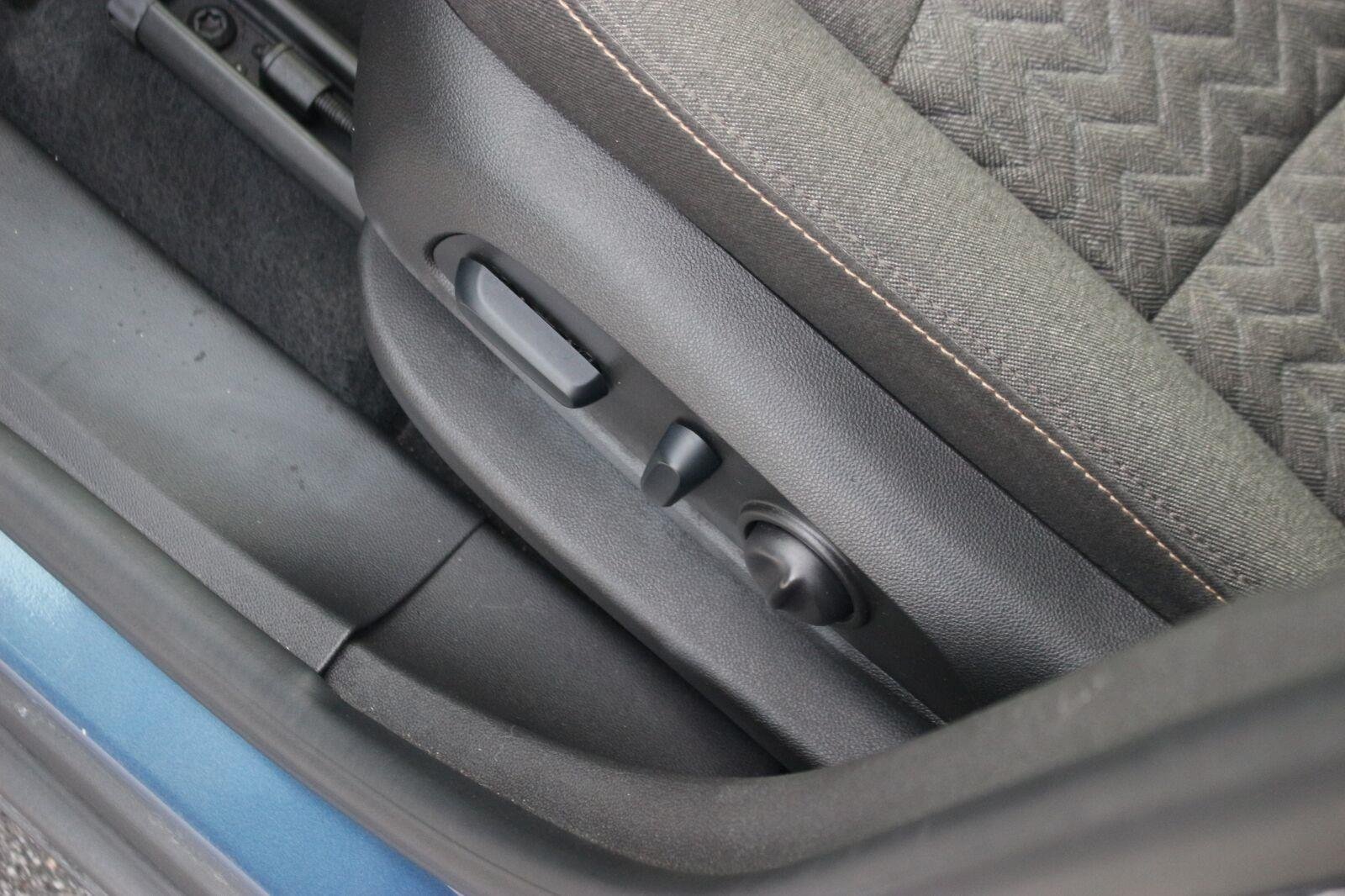 Used 2024 Lakeshore Blue Metallic Chevrolet LT image 15