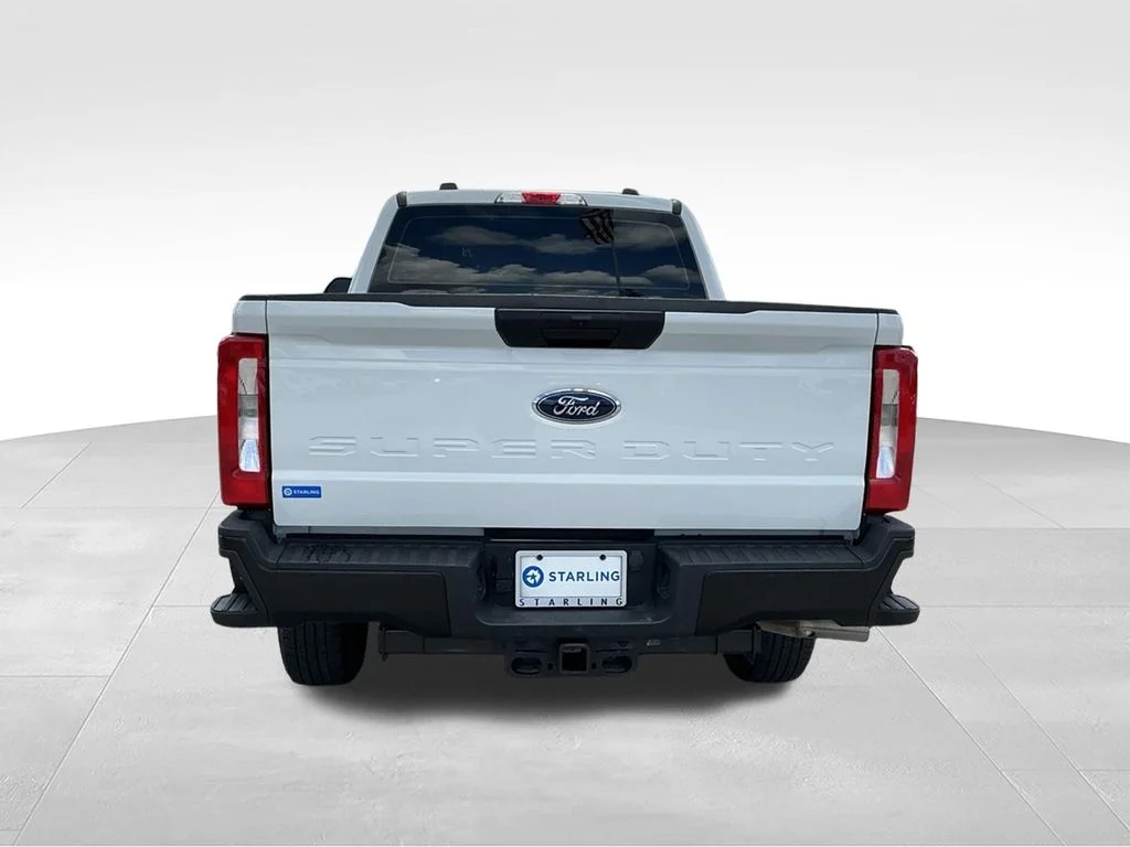 Used 2026 White Ford XL image 8