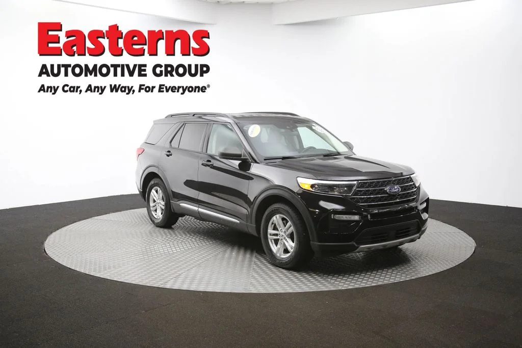 Used 2023 Black Ford XLT image 49