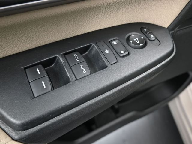 Used 2018 Beige Honda EX image 13