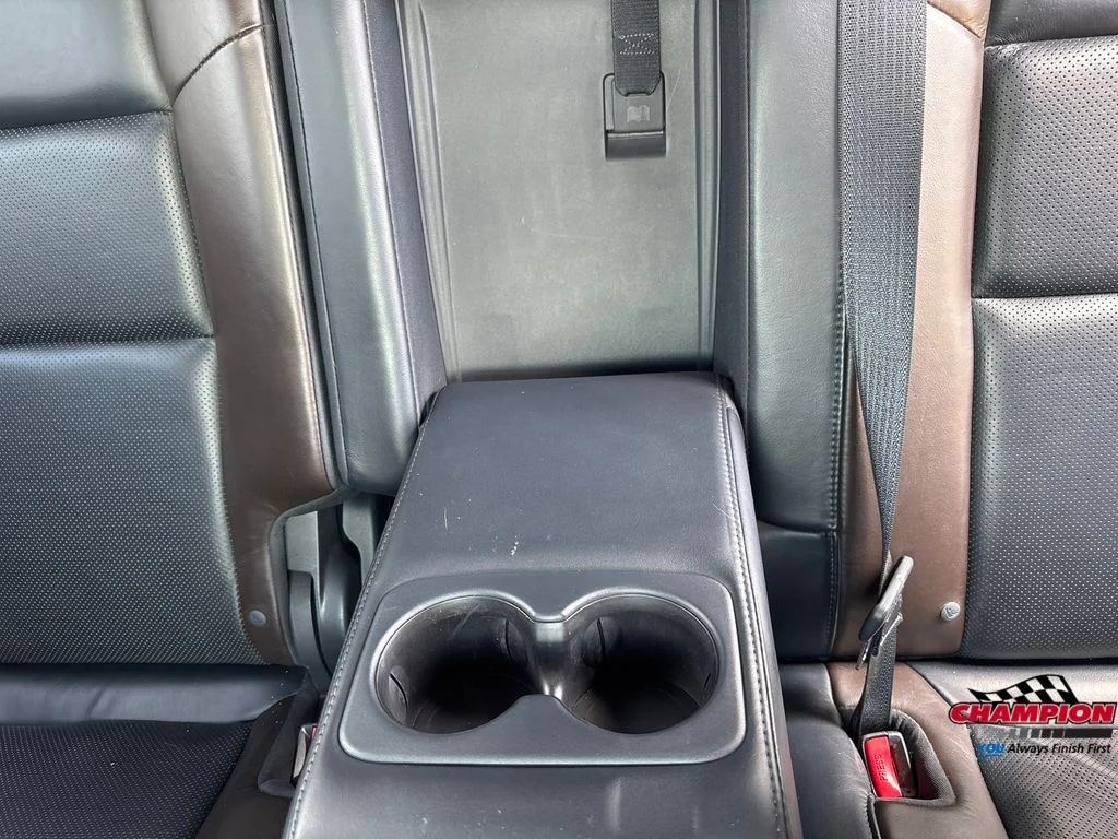 Used 2015 Blue Jeep Overland image 25