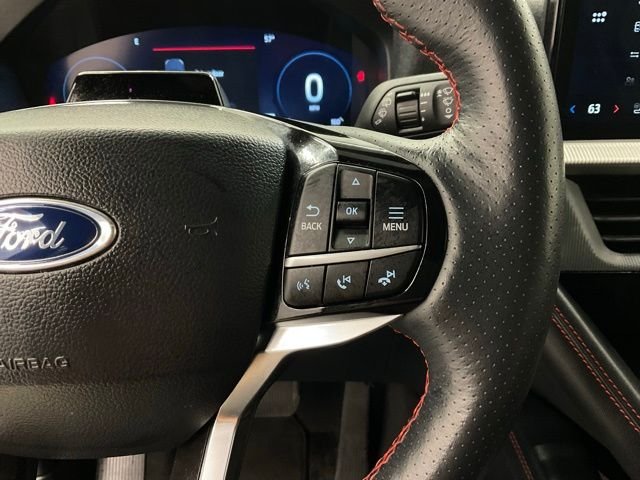 Used 2025 Gray Ford ST-Line image 13